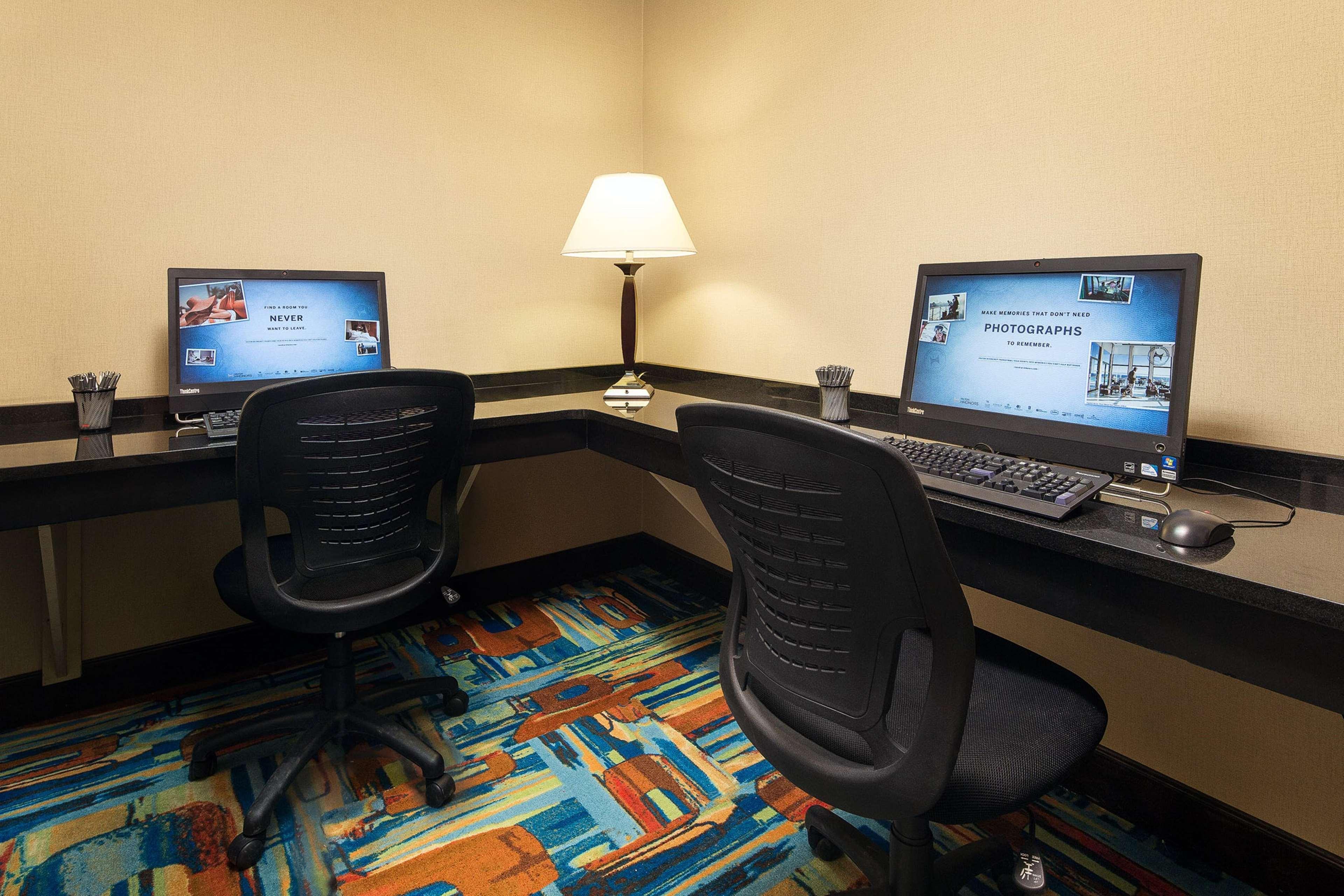 Hampton Inn Лавленд Экстерьер фото