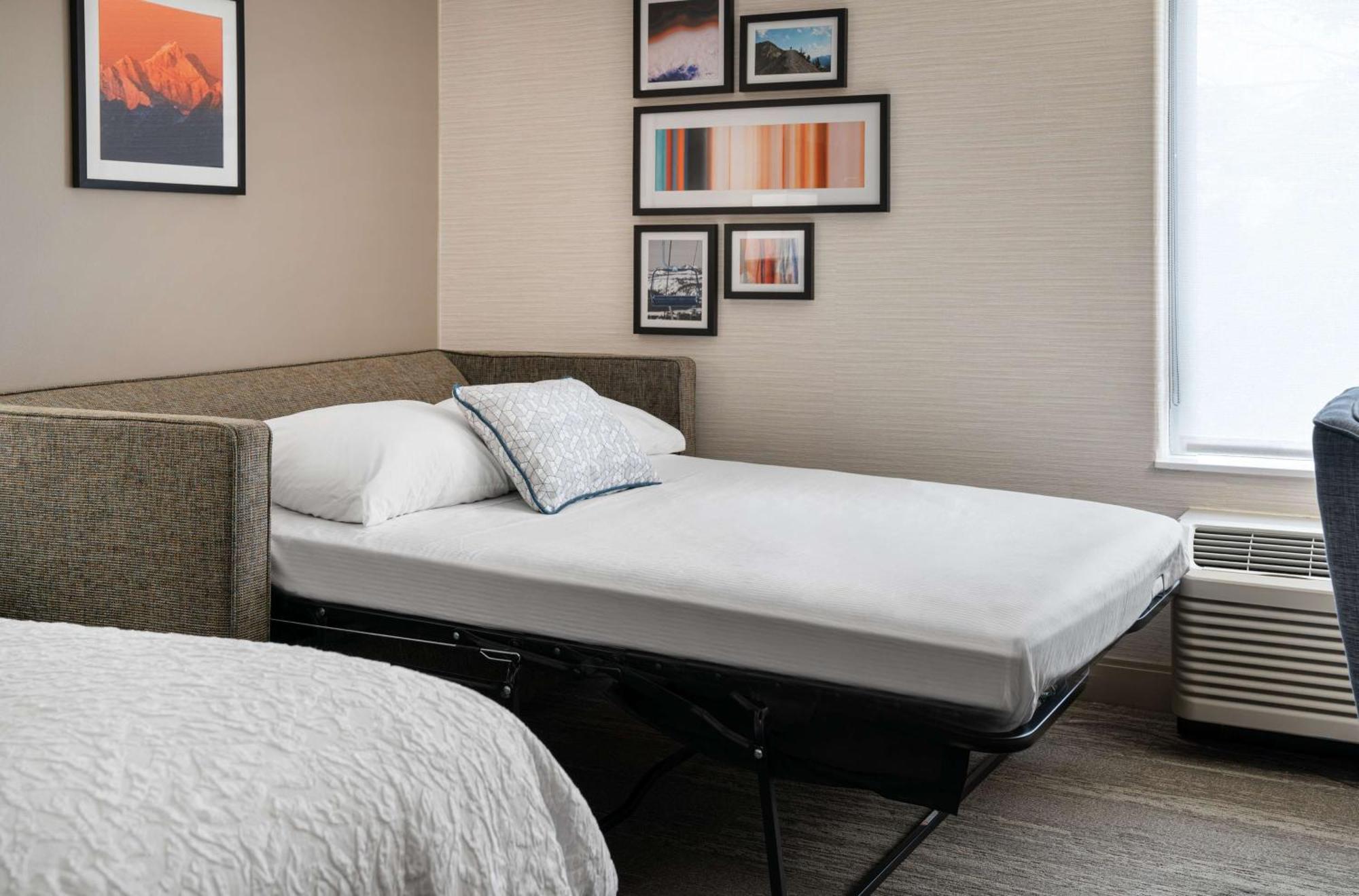 Hampton Inn Лавленд Экстерьер фото