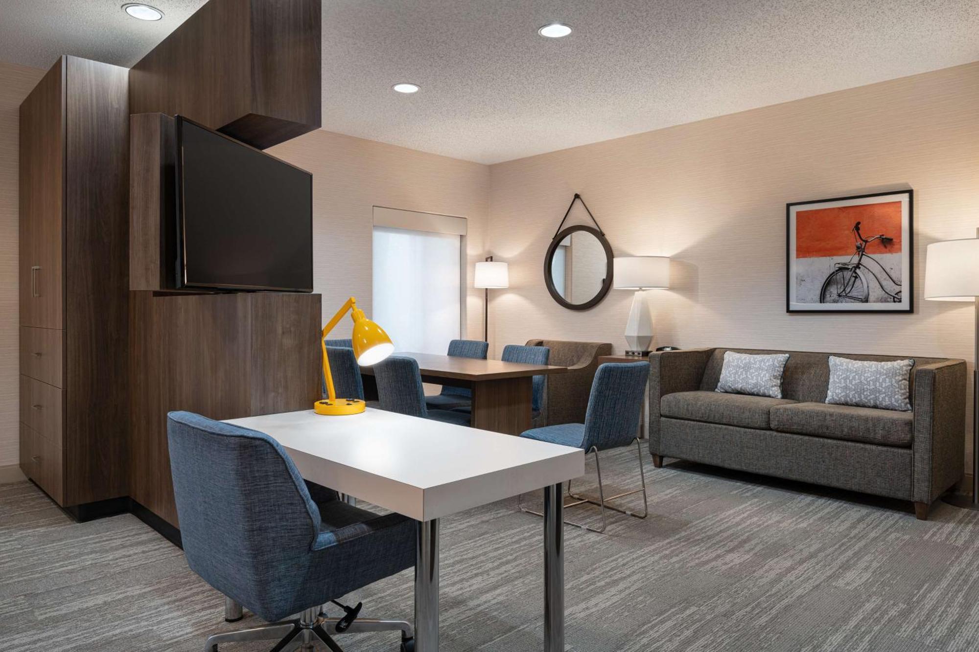 Hampton Inn Лавленд Экстерьер фото